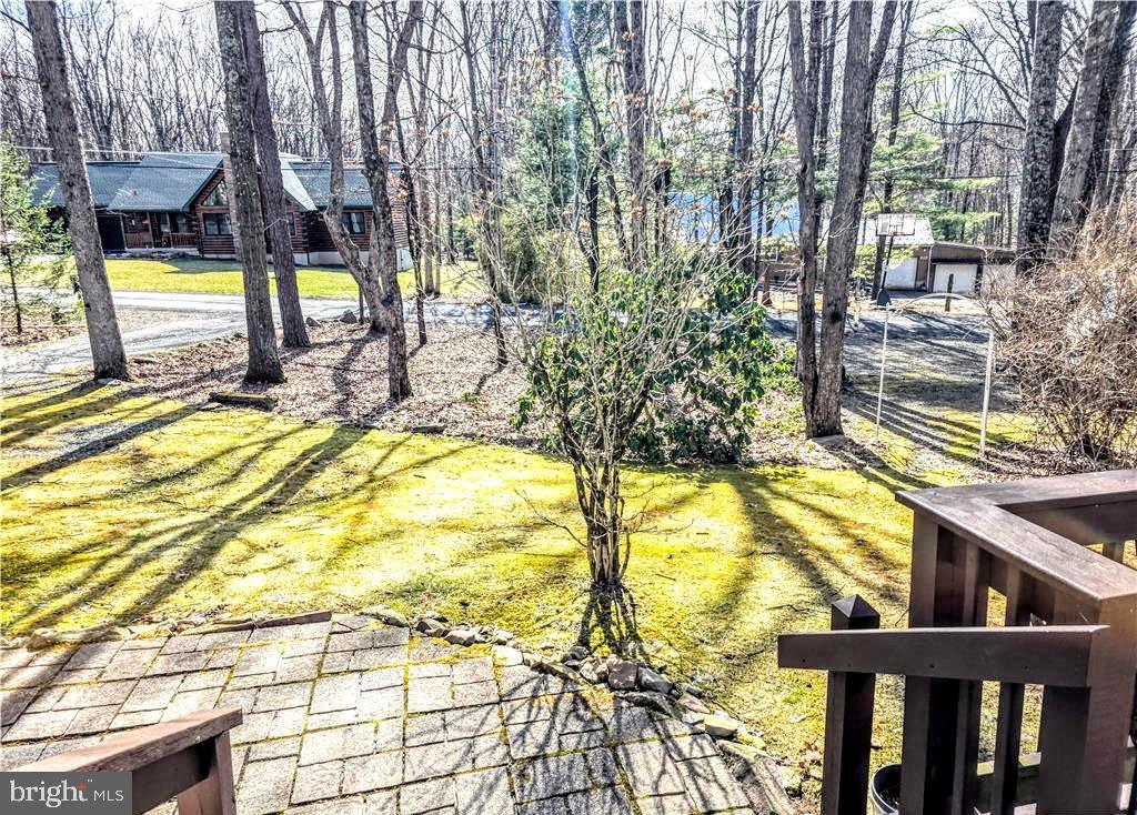 BELTZVILLE LAKE ESTATES - Residential