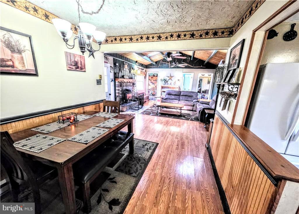 BELTZVILLE LAKE ESTATES - Residential