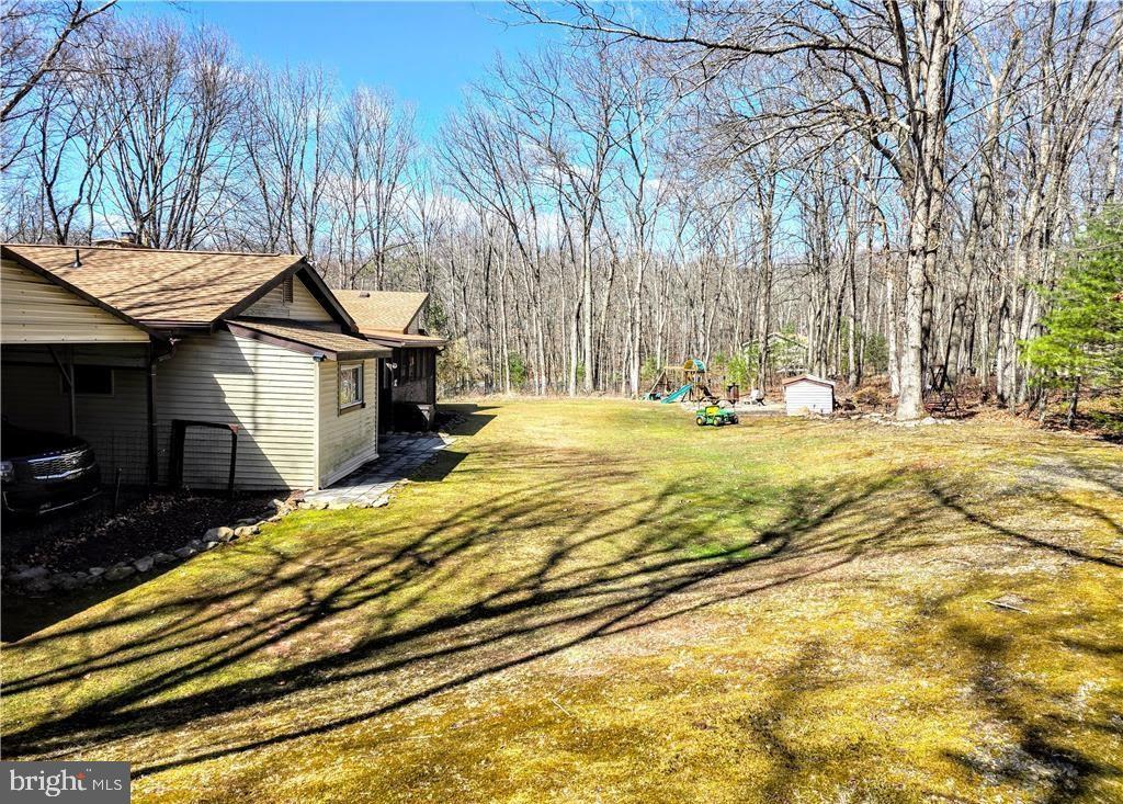 BELTZVILLE LAKE ESTATES - Residential