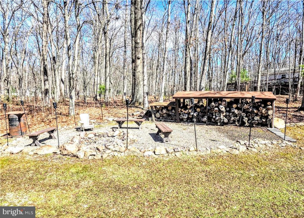 BELTZVILLE LAKE ESTATES - Residential