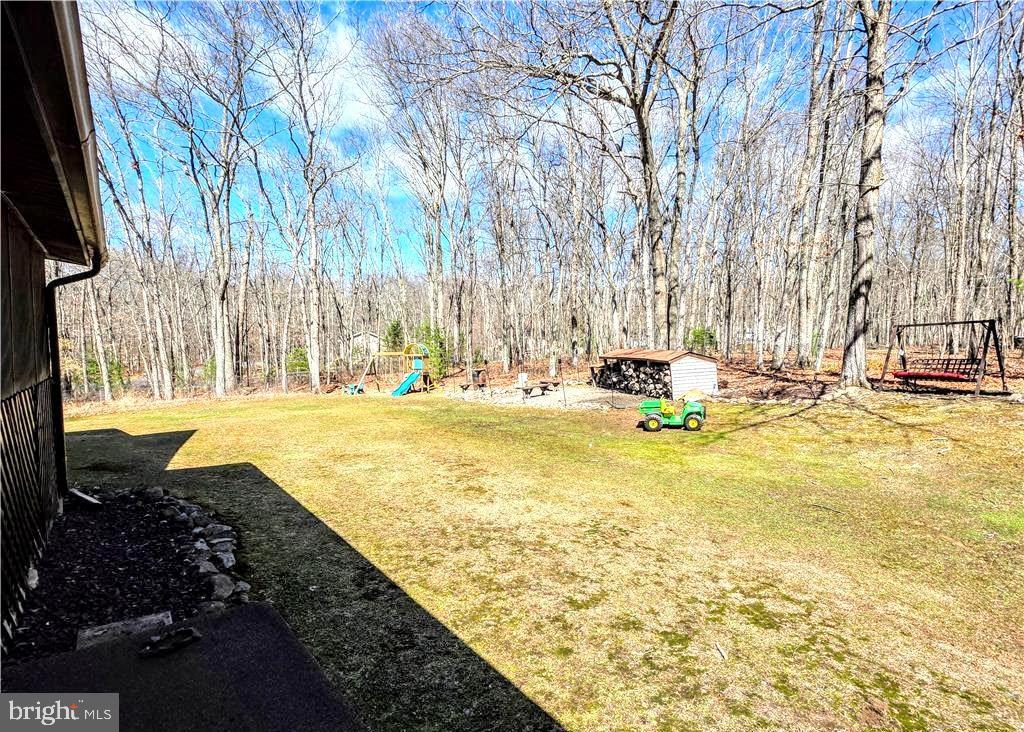 BELTZVILLE LAKE ESTATES - Residential