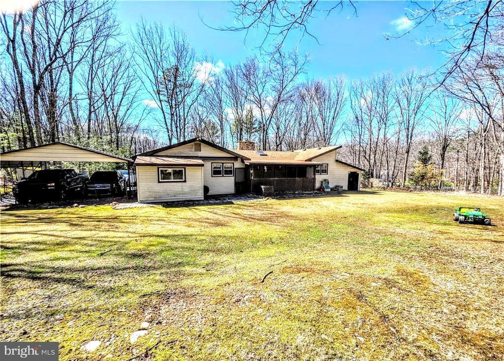 BELTZVILLE LAKE ESTATES - Residential