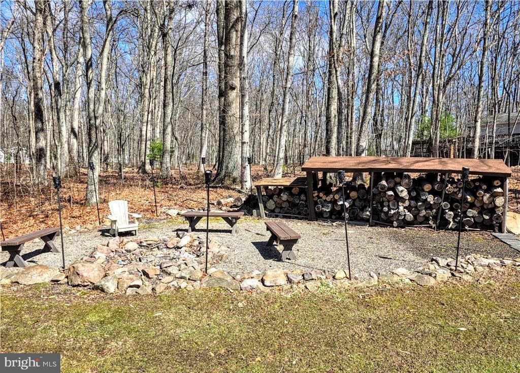 BELTZVILLE LAKE ESTATES - Residential