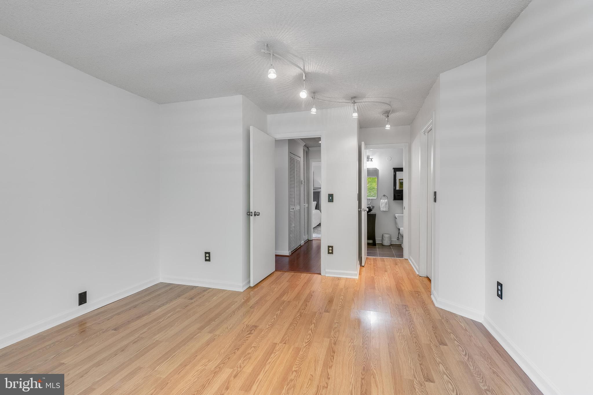 SUMMERRIDGE - Residential