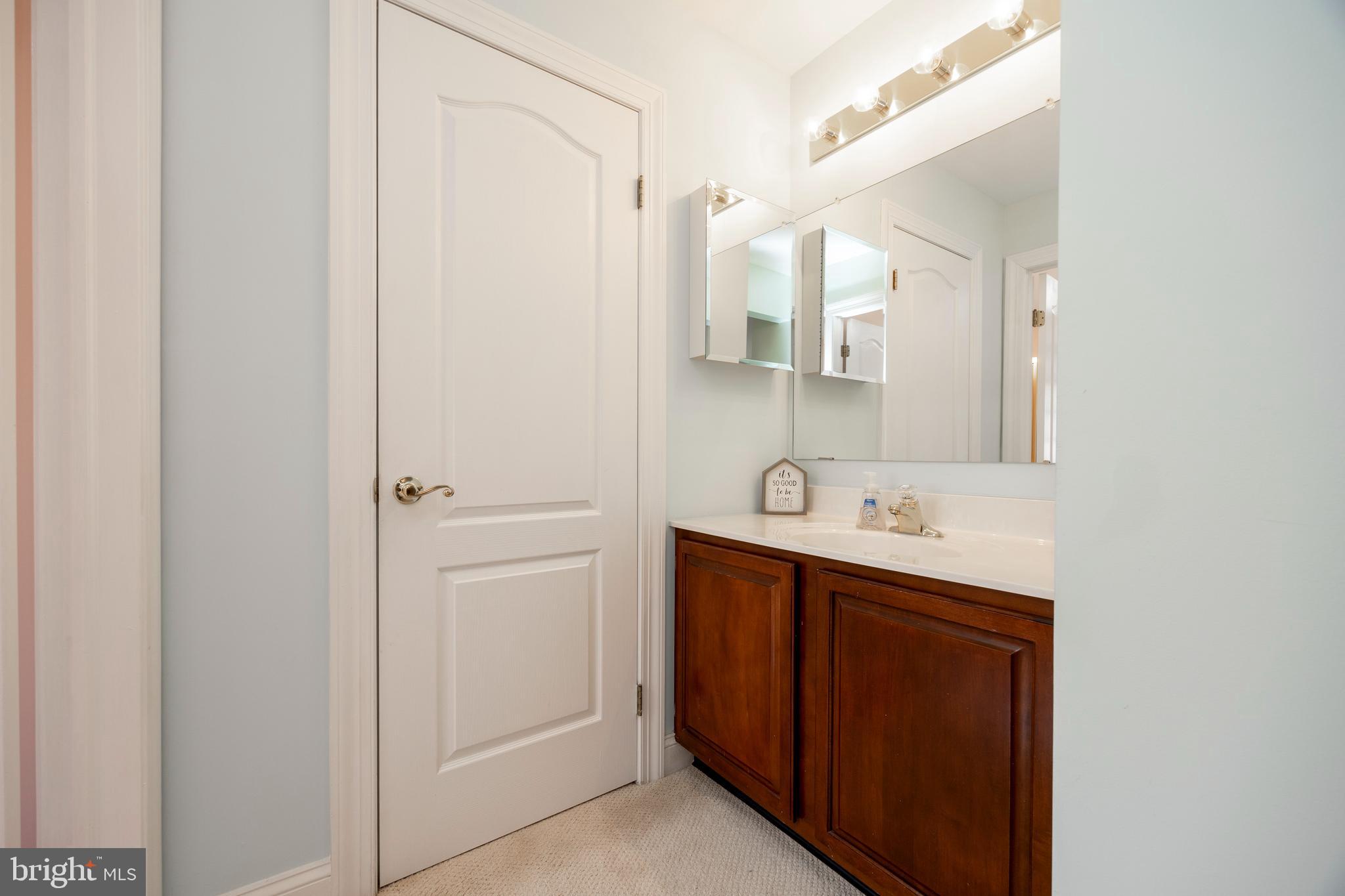 DAYLESFORD LAKE - Residential