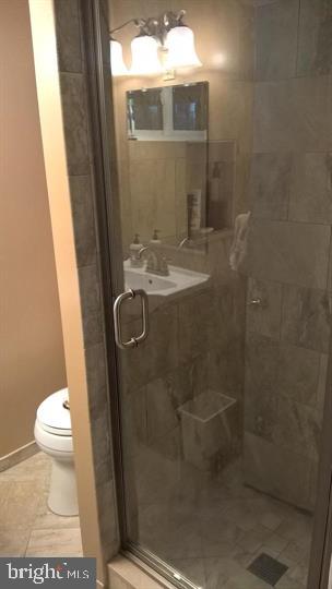 GROVE AVENUE - Residential Lease