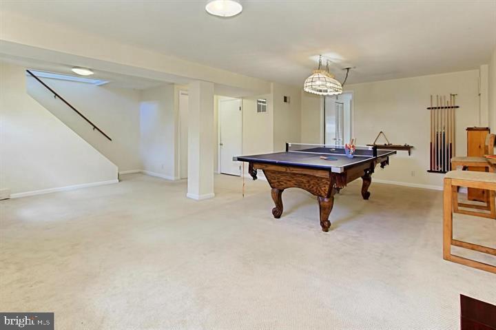 GROVE AVENUE - Residential Lease