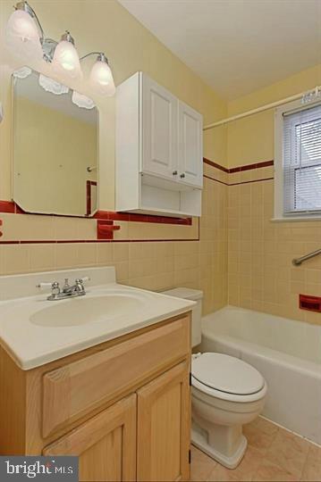 GROVE AVENUE - Residential Lease