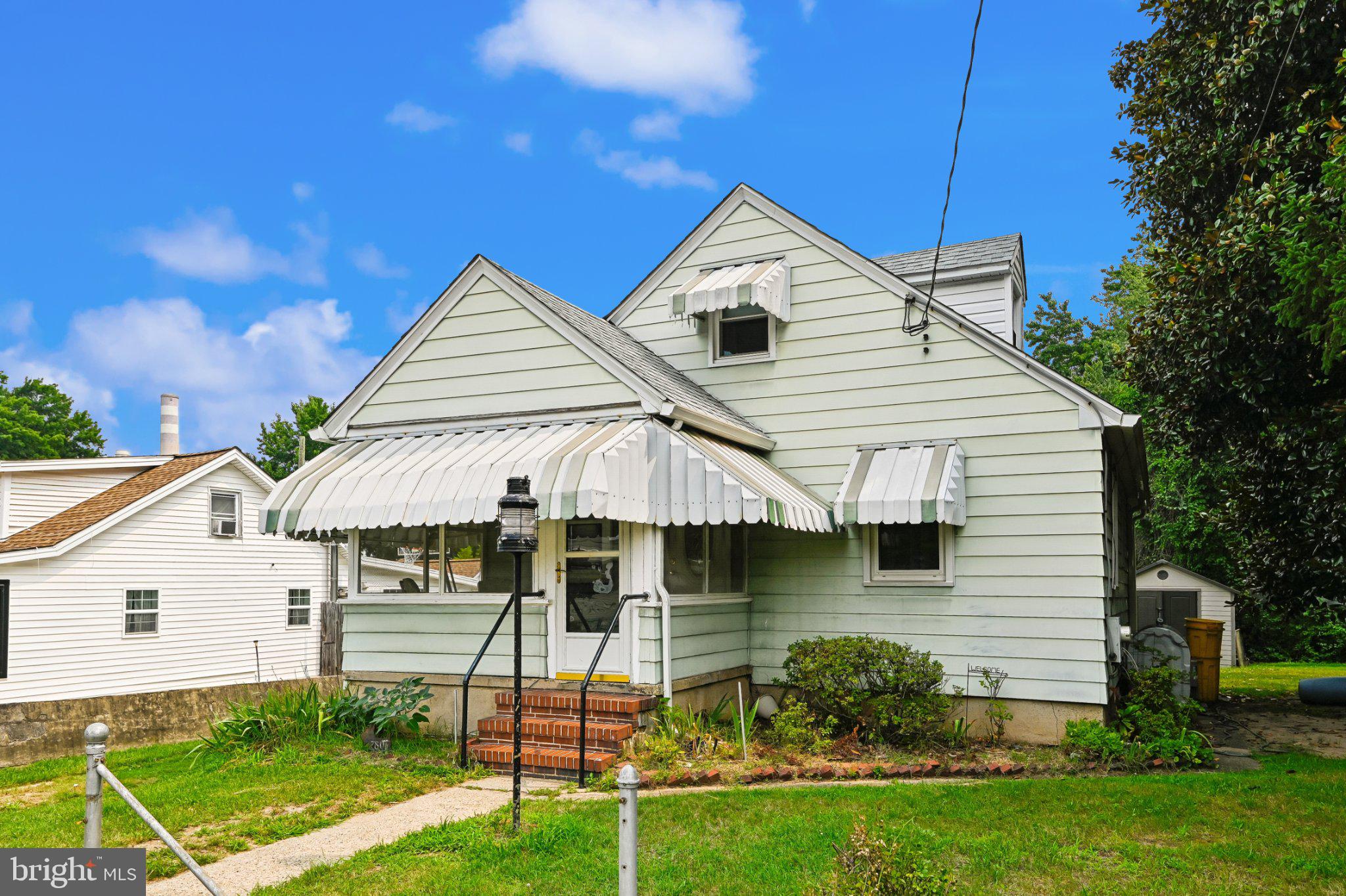7807 HARBOR DRIVE