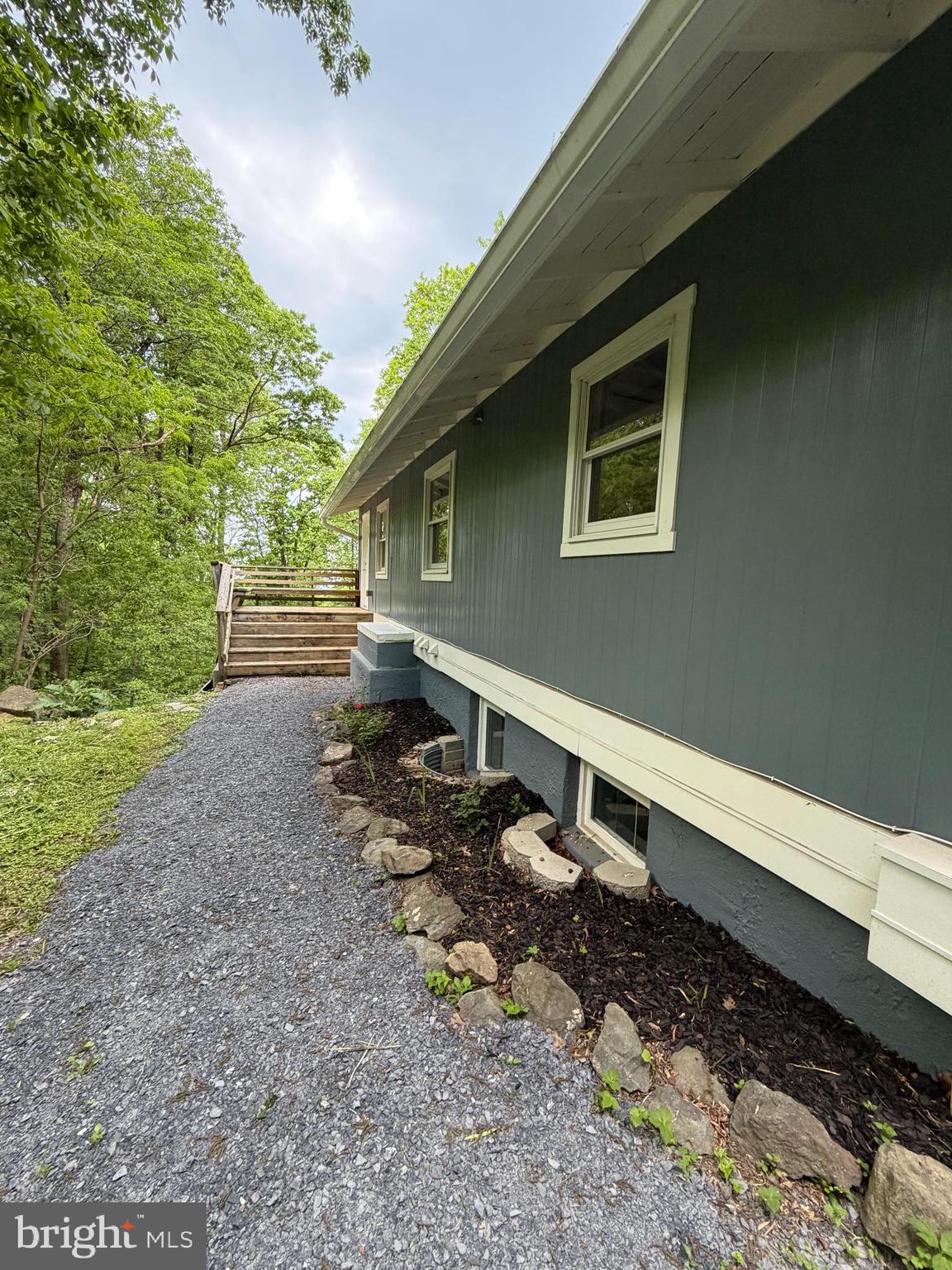 BLUE MOUNTAIN - Residential
