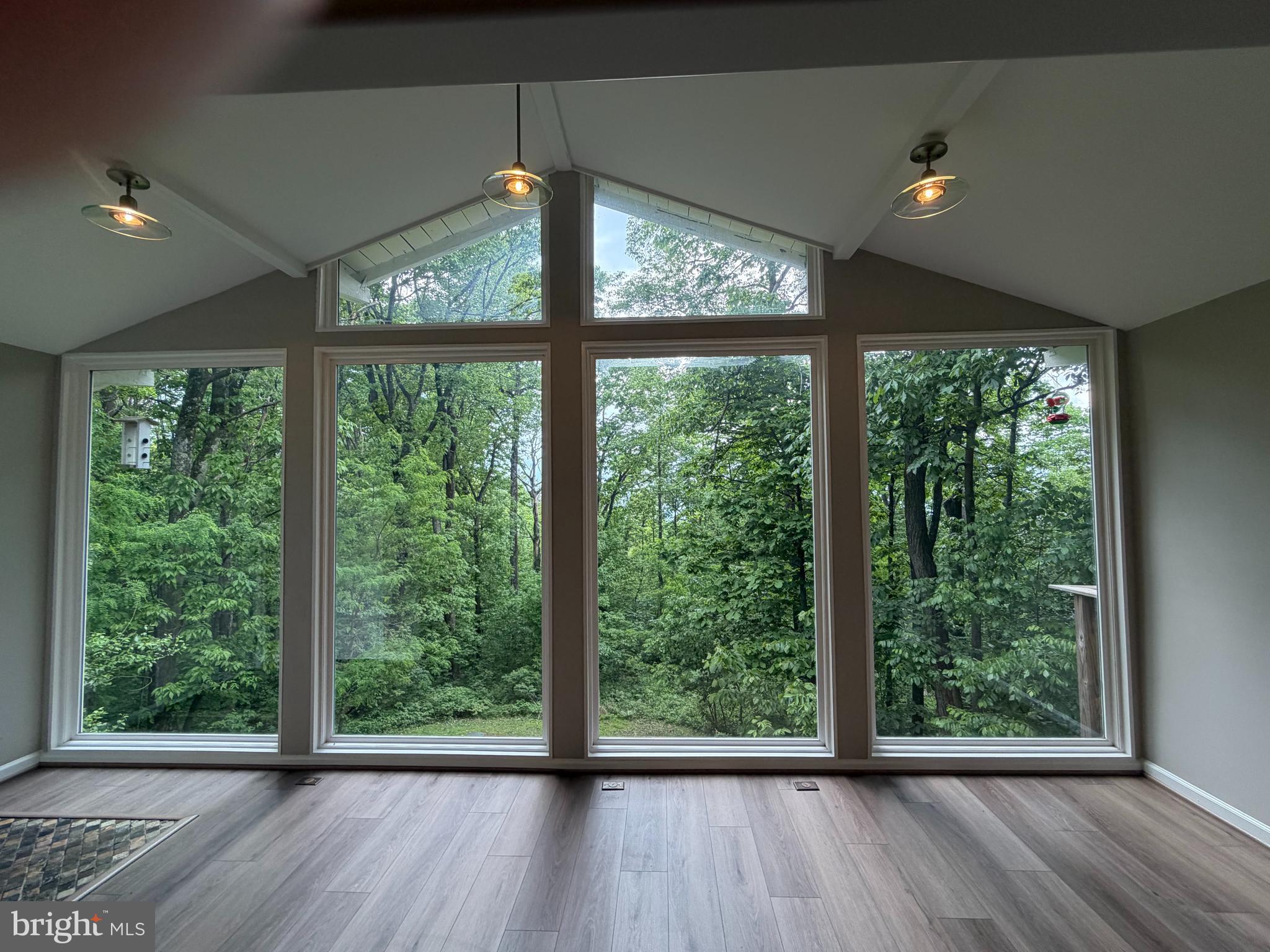 BLUE MOUNTAIN - Residential