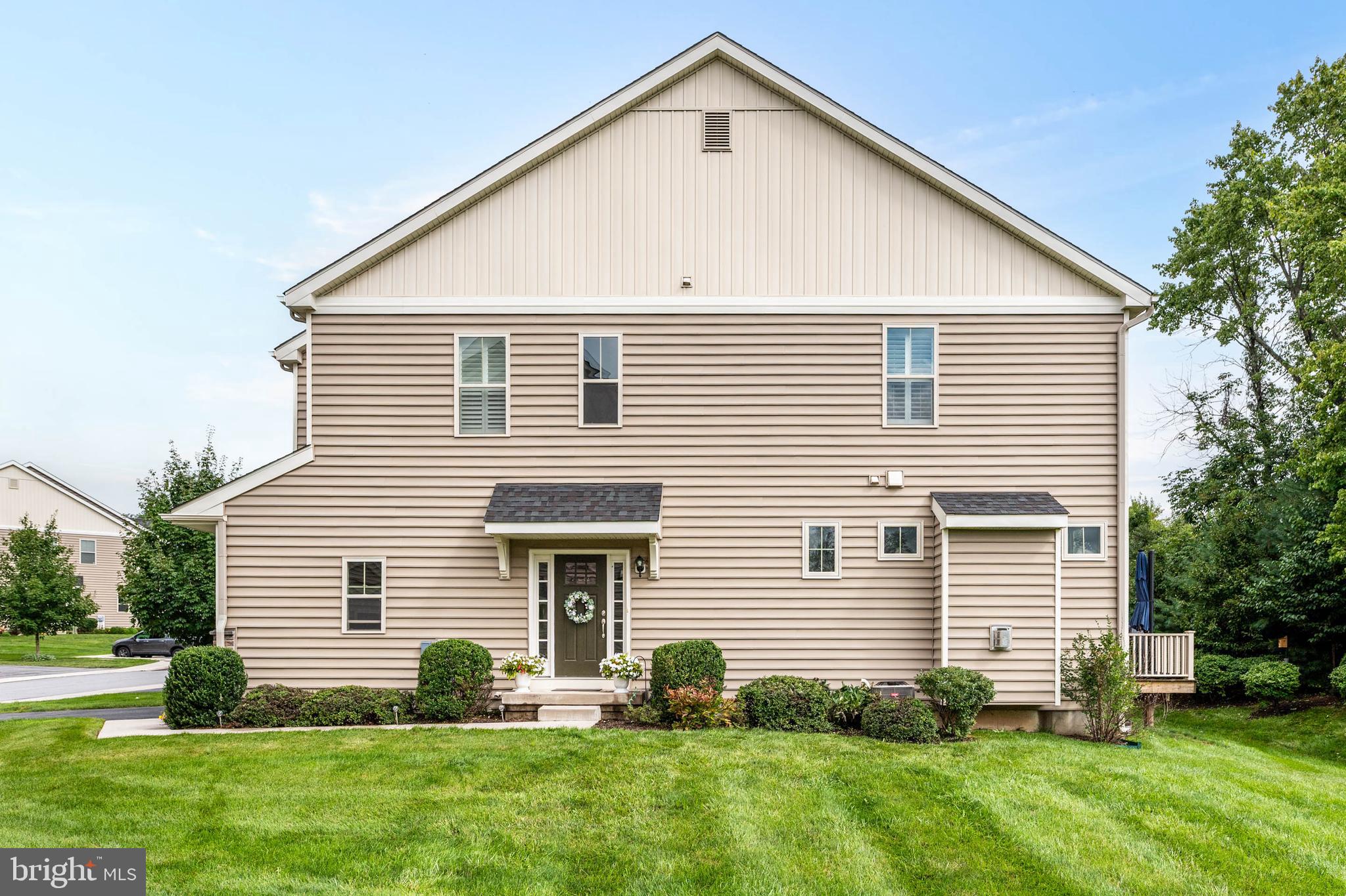 225 KESTREL COURT