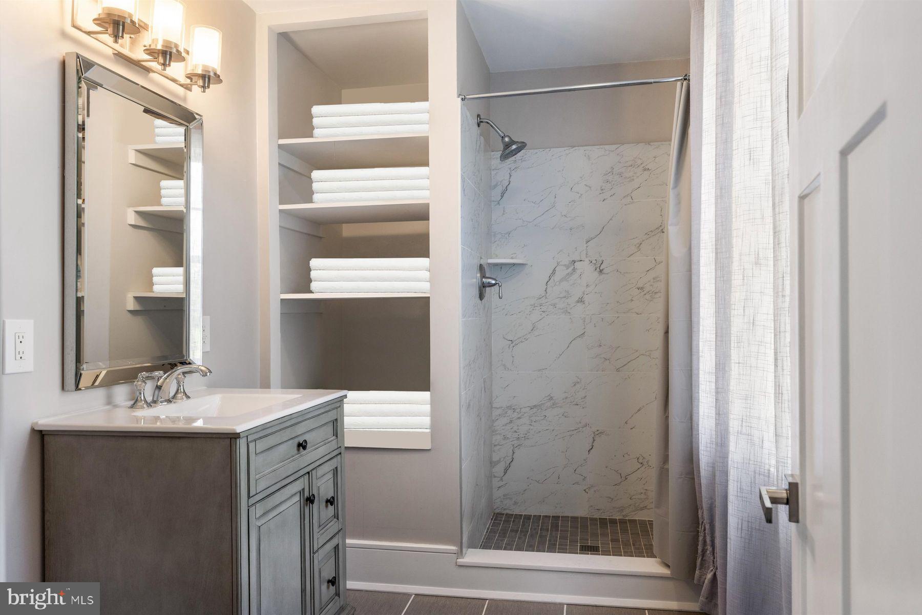 PINEVILLE - Residential