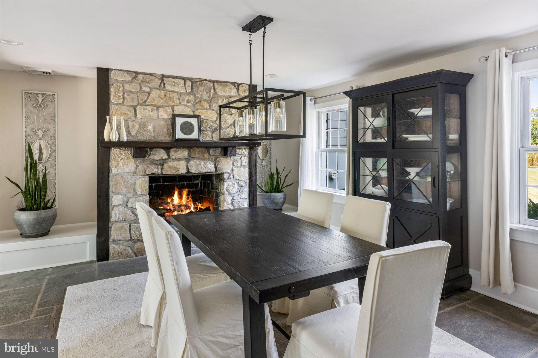 PINEVILLE - Residential