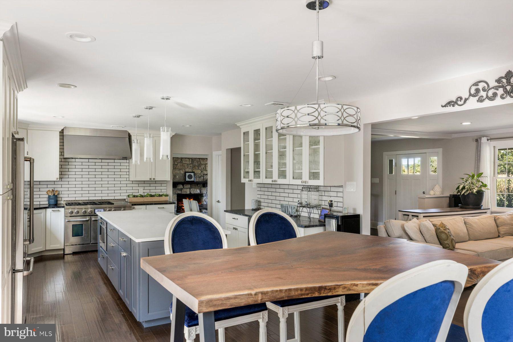 PINEVILLE - Residential