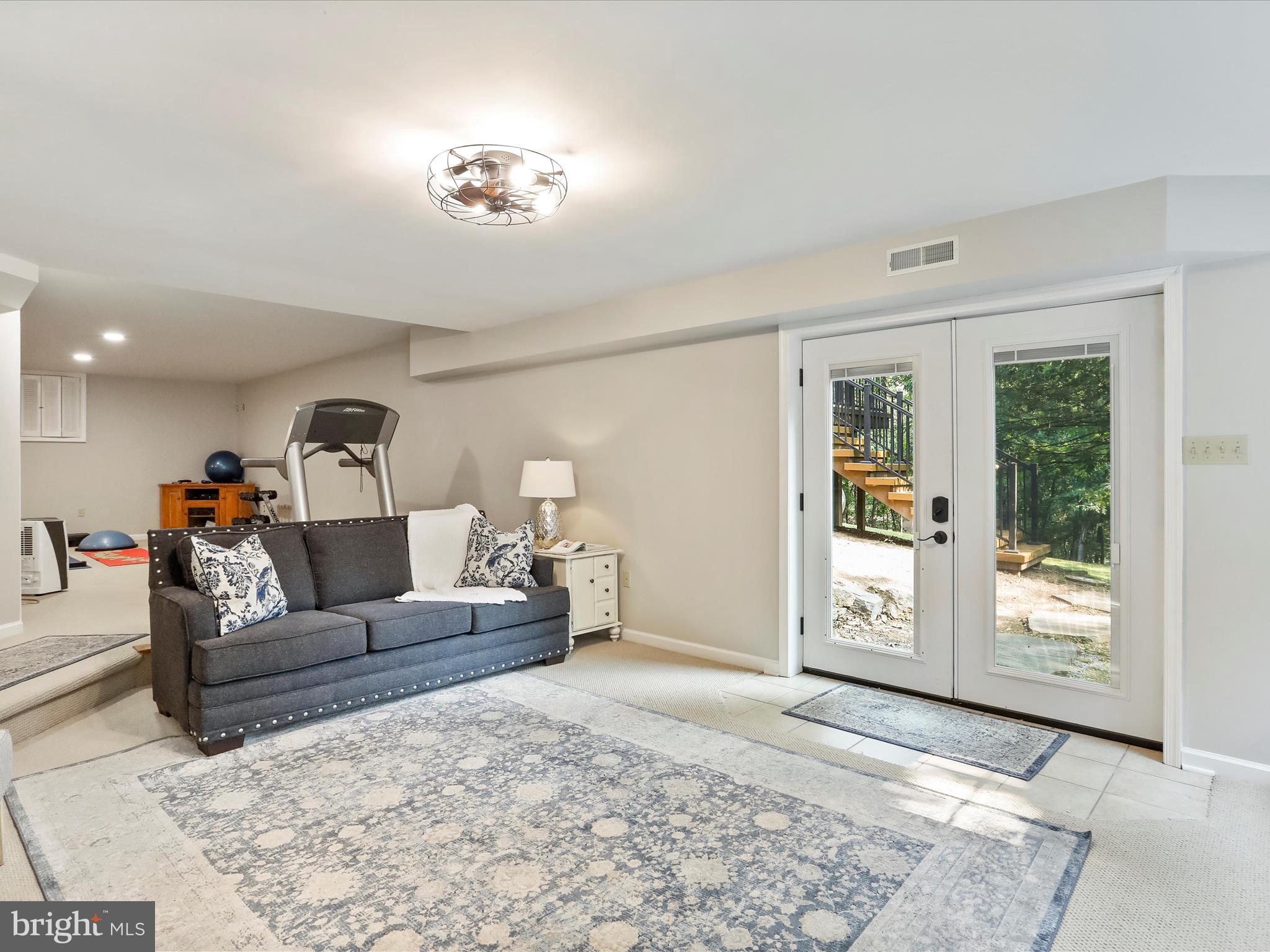 SOUTH HILLS - Residential