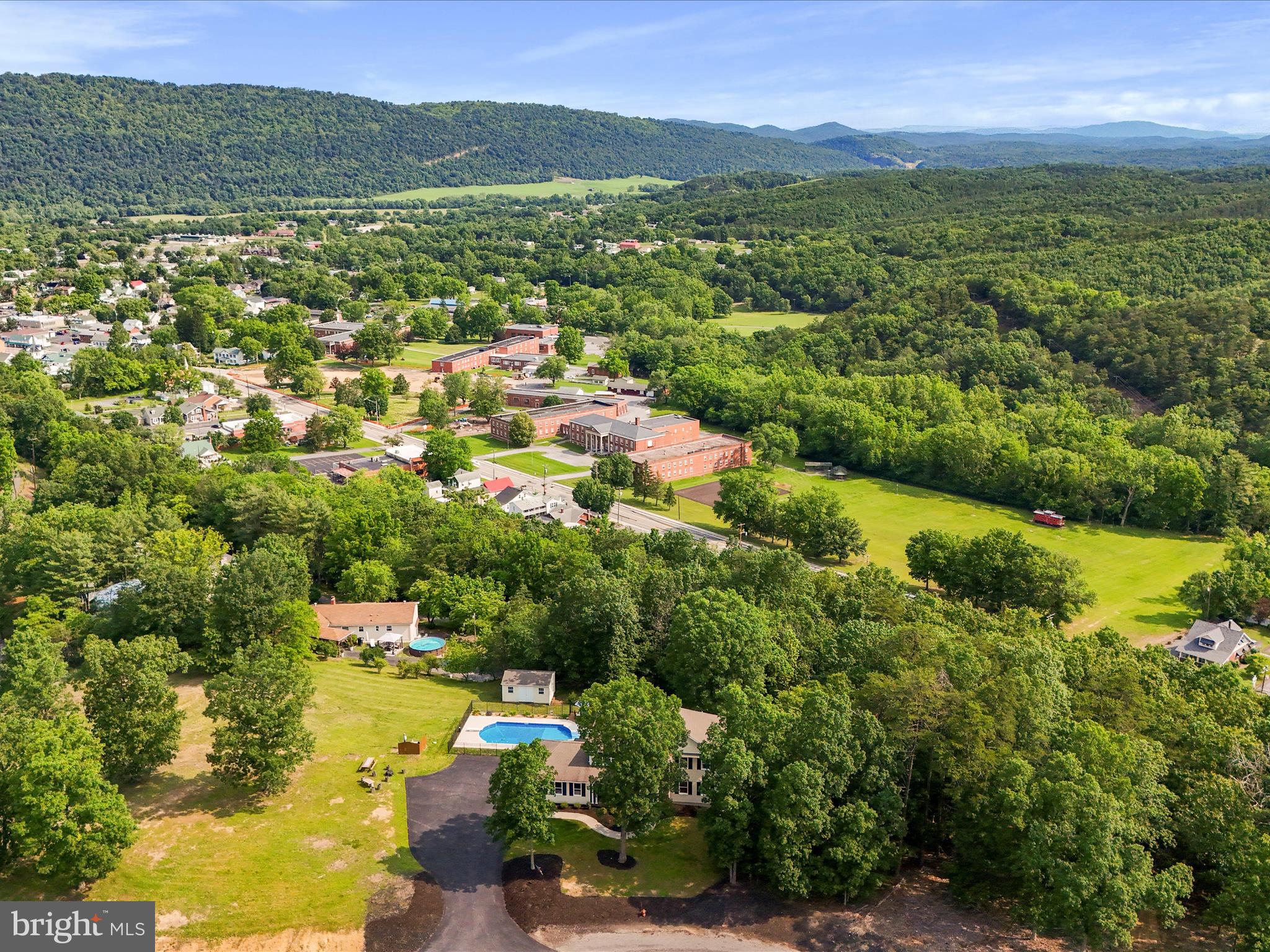 SOUTH HILLS - Residential