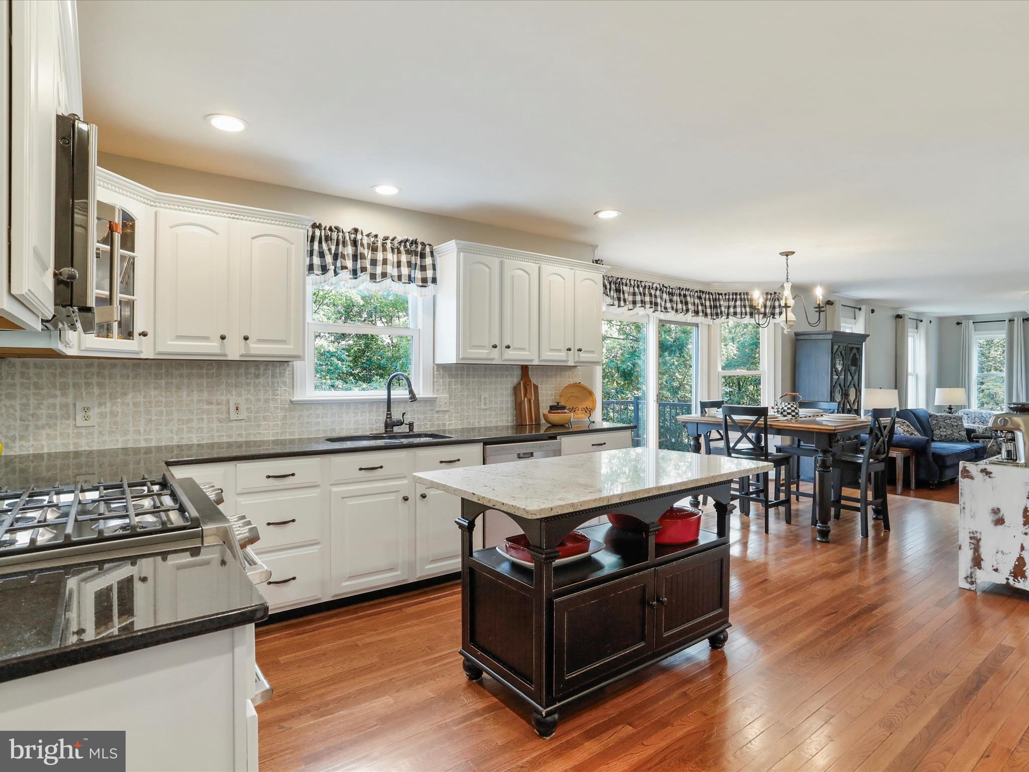 SOUTH HILLS - Residential