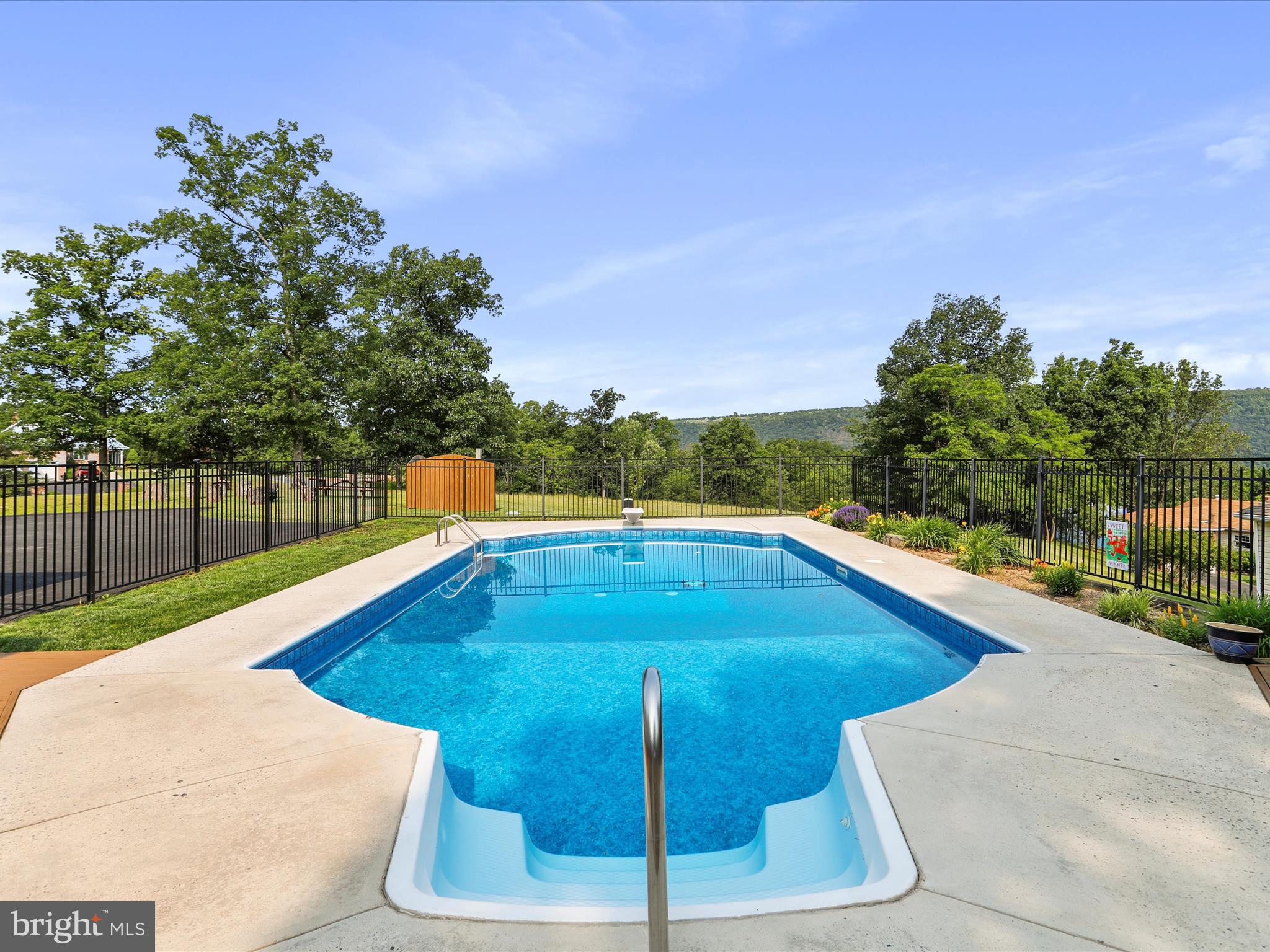 SOUTH HILLS - Residential