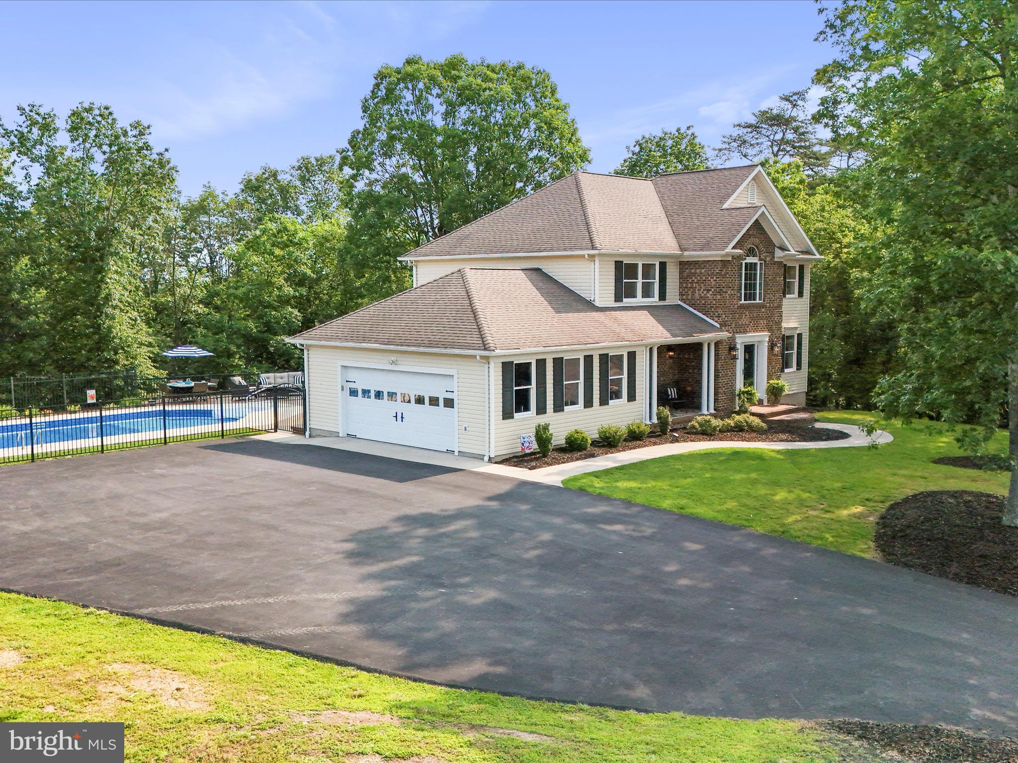 SOUTH HILLS - Residential