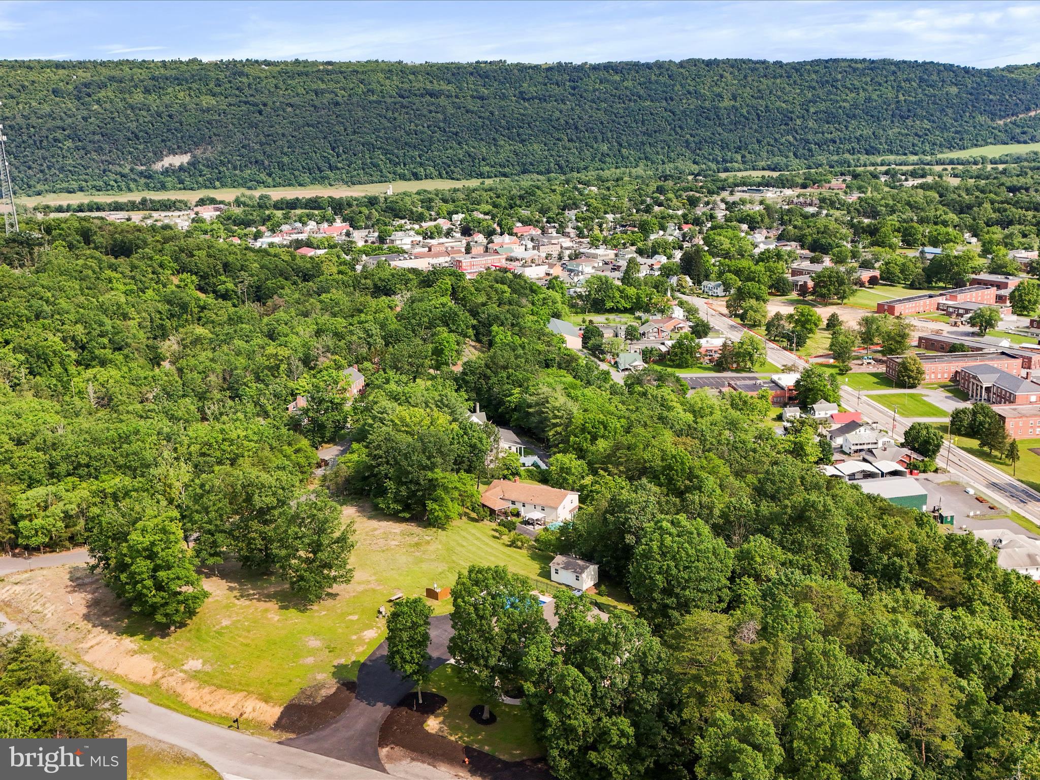 SOUTH HILLS - Residential