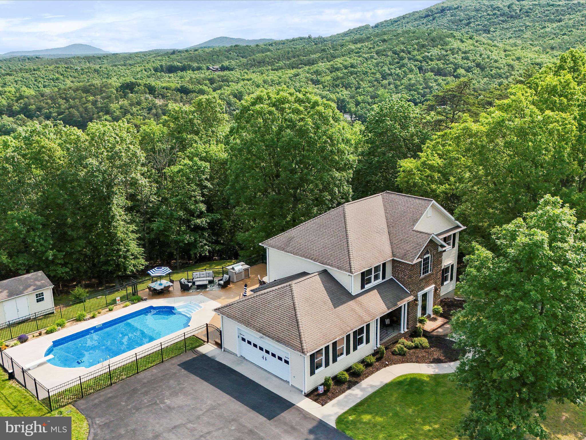 SOUTH HILLS - Residential