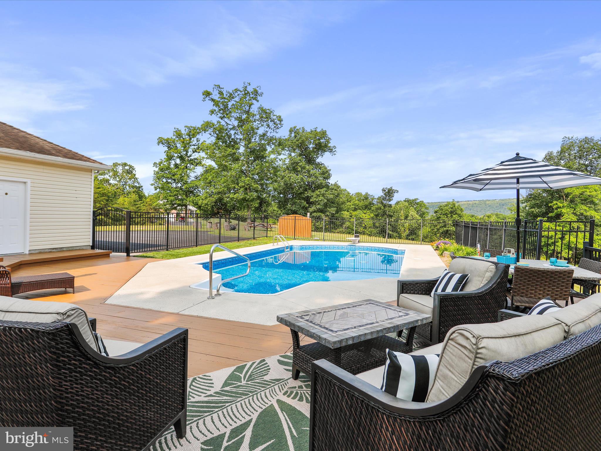 SOUTH HILLS - Residential