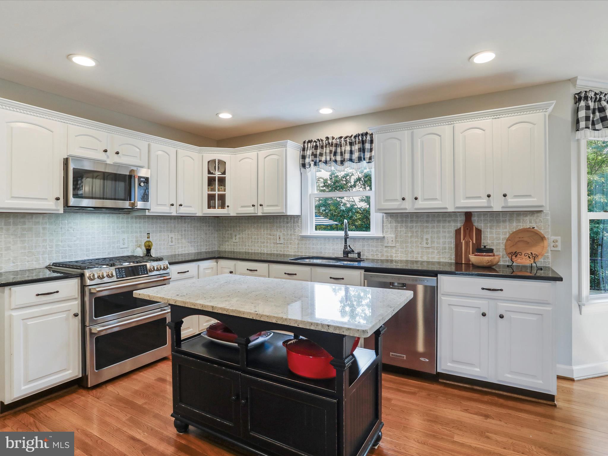 SOUTH HILLS - Residential