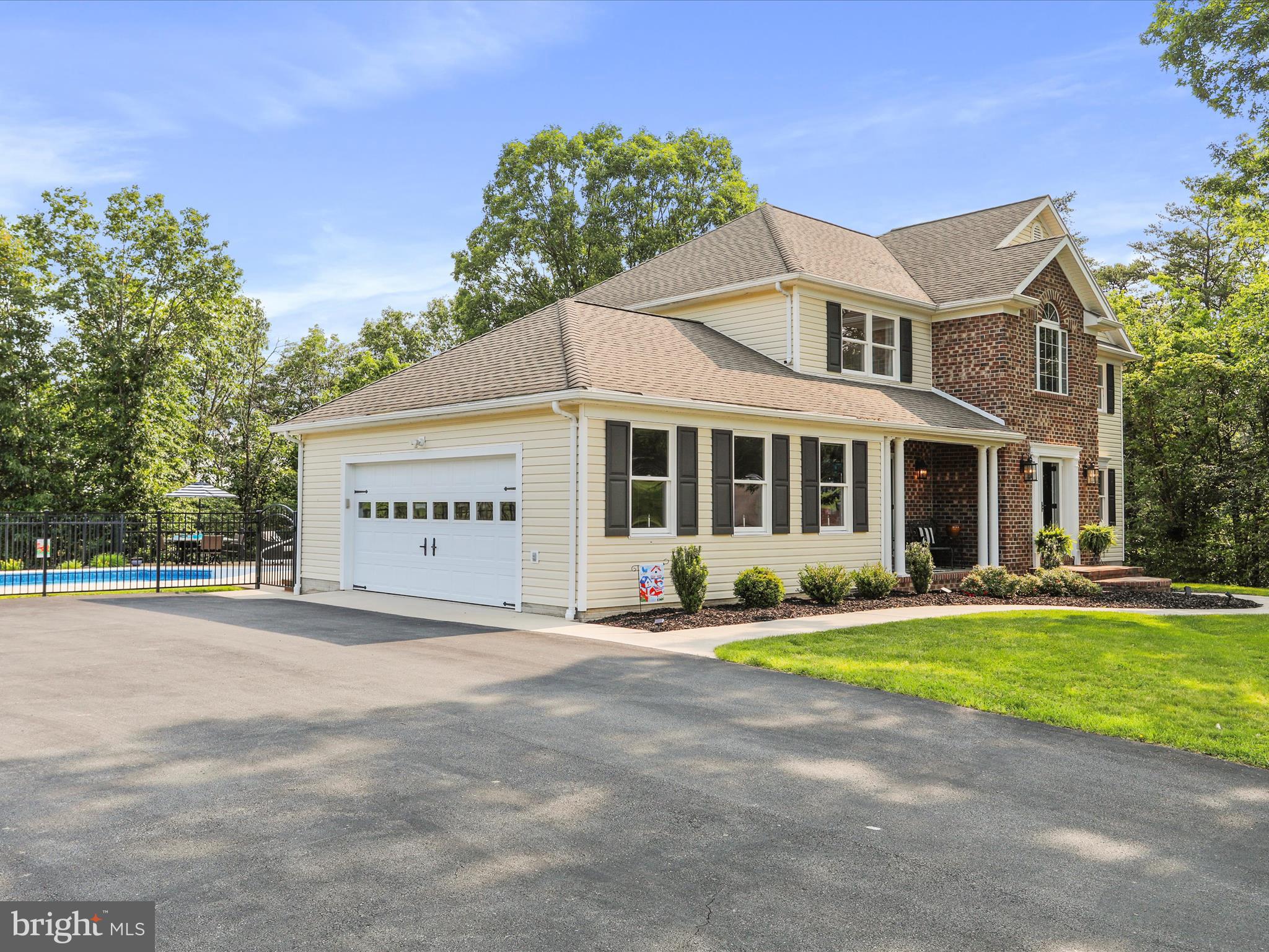 11 MILLER LANE