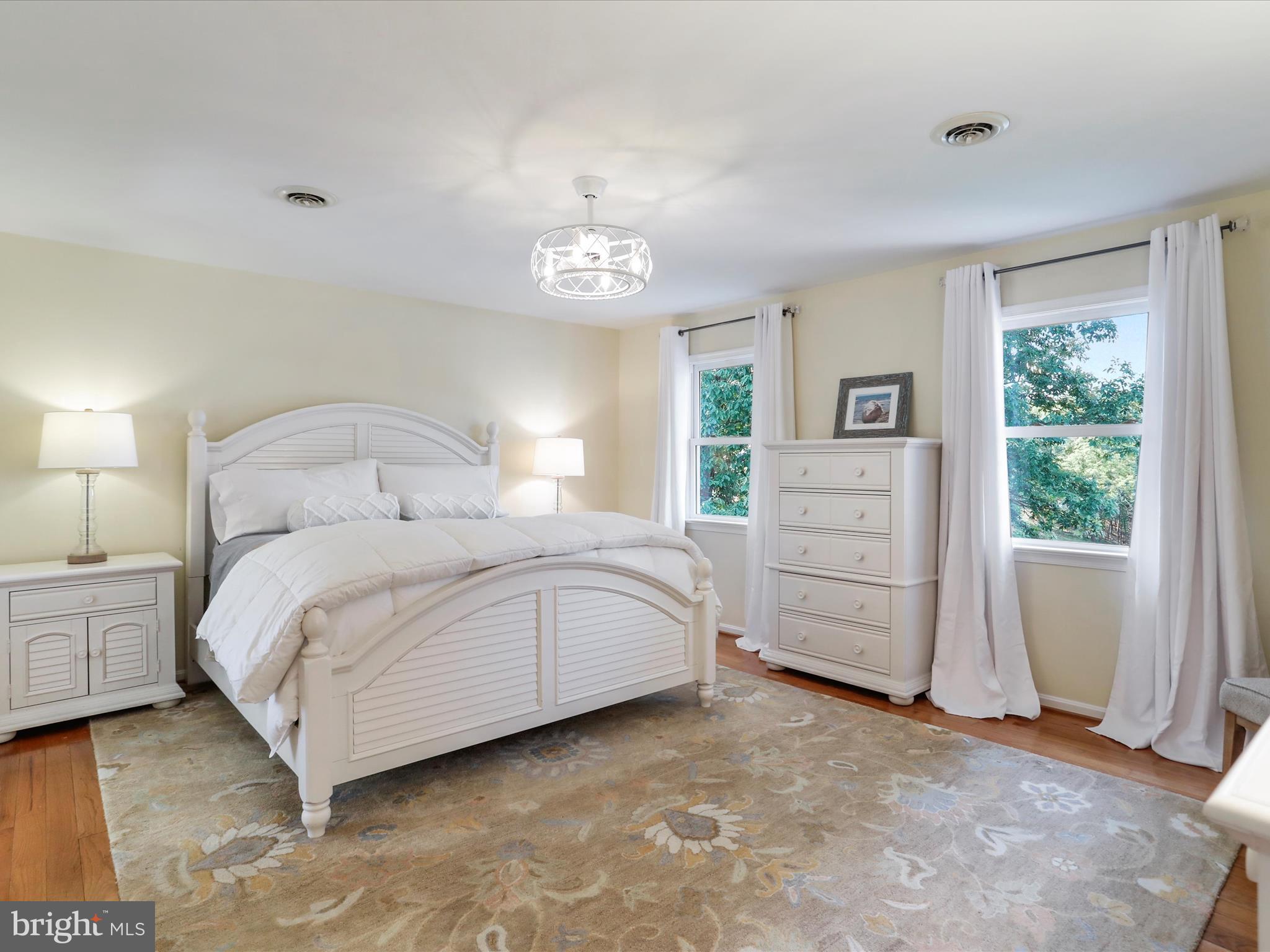 SOUTH HILLS - Residential