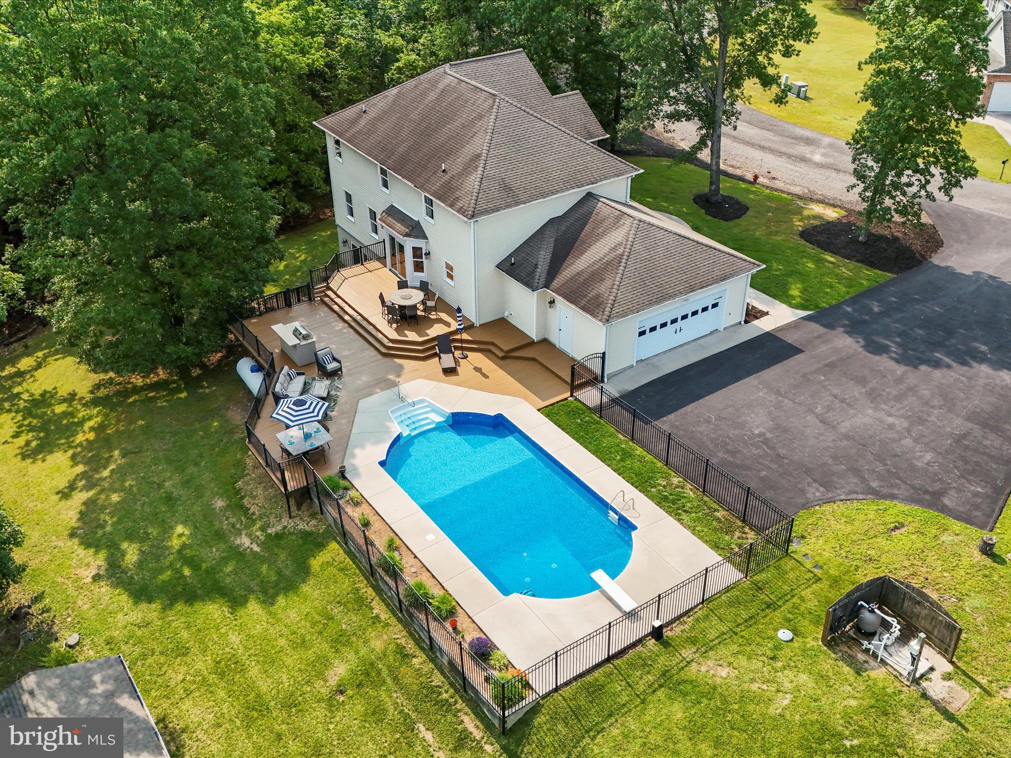 SOUTH HILLS - Residential