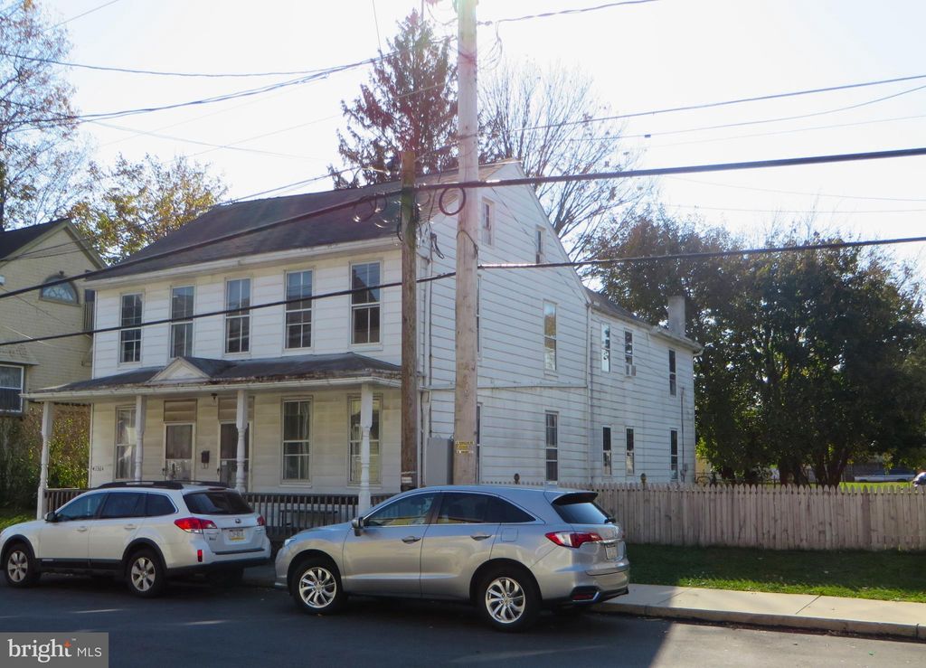 Photo of 136 S Charlotte Street, Manheim, PA 17545 (MLS # PALA2043732)