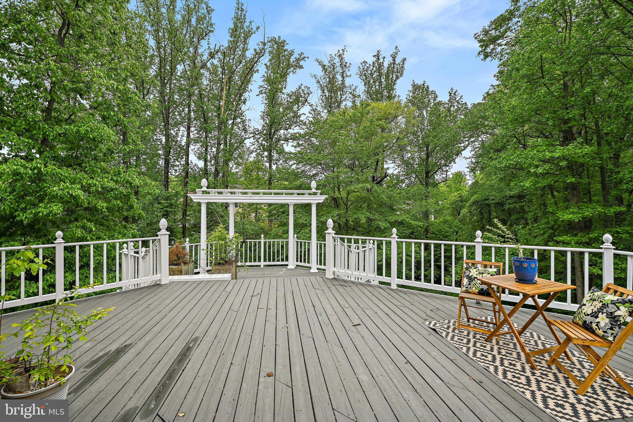 HIGHVIEW THREE - Residential