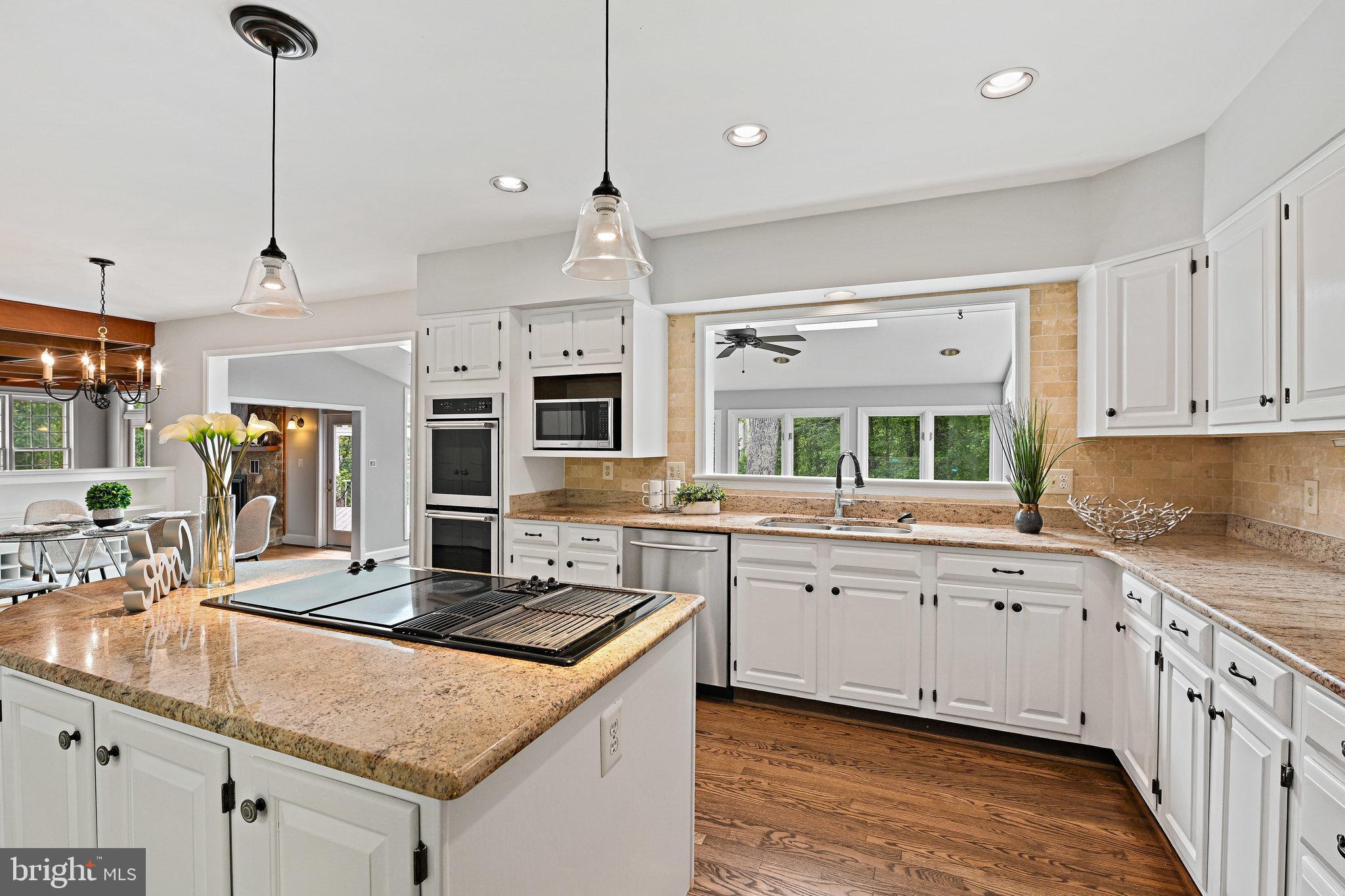 HIGHVIEW THREE - Residential