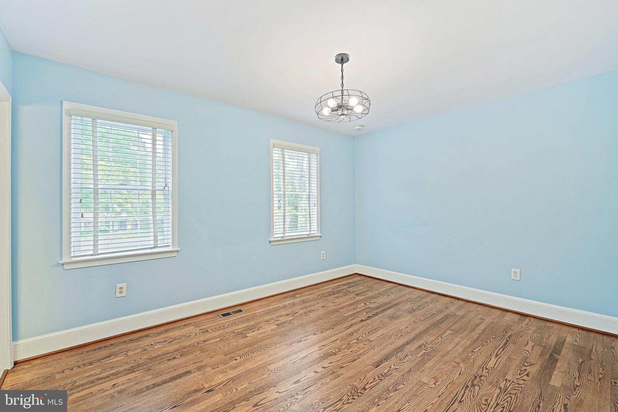 HIGHVIEW THREE - Residential