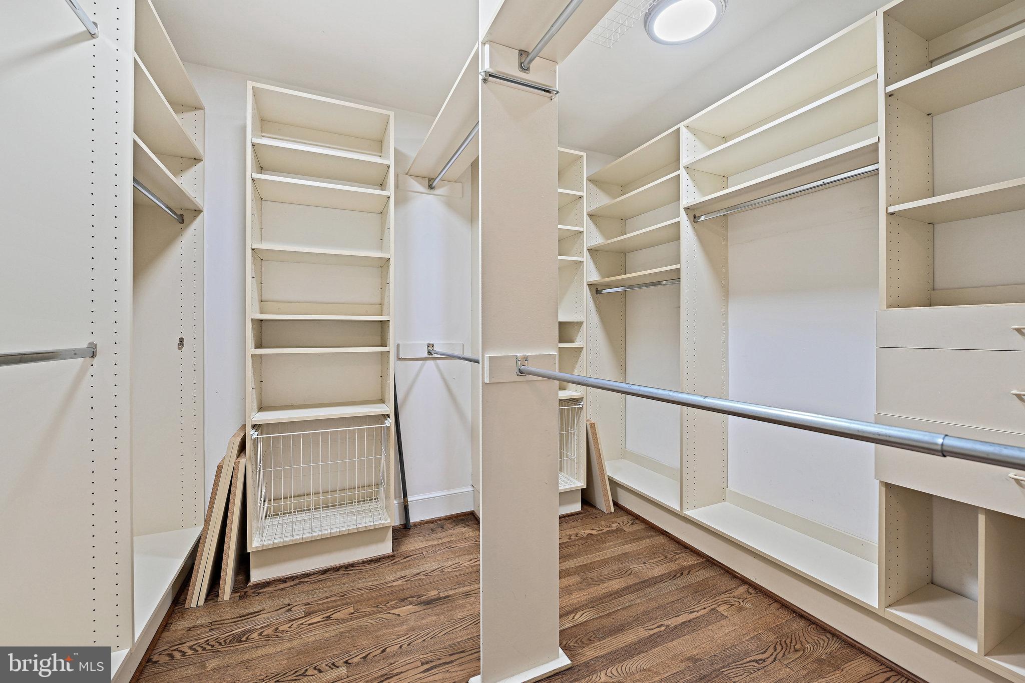 HIGHVIEW THREE - Residential