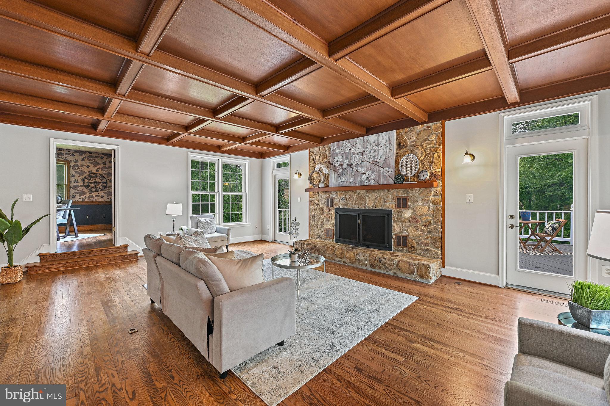 HIGHVIEW THREE - Residential