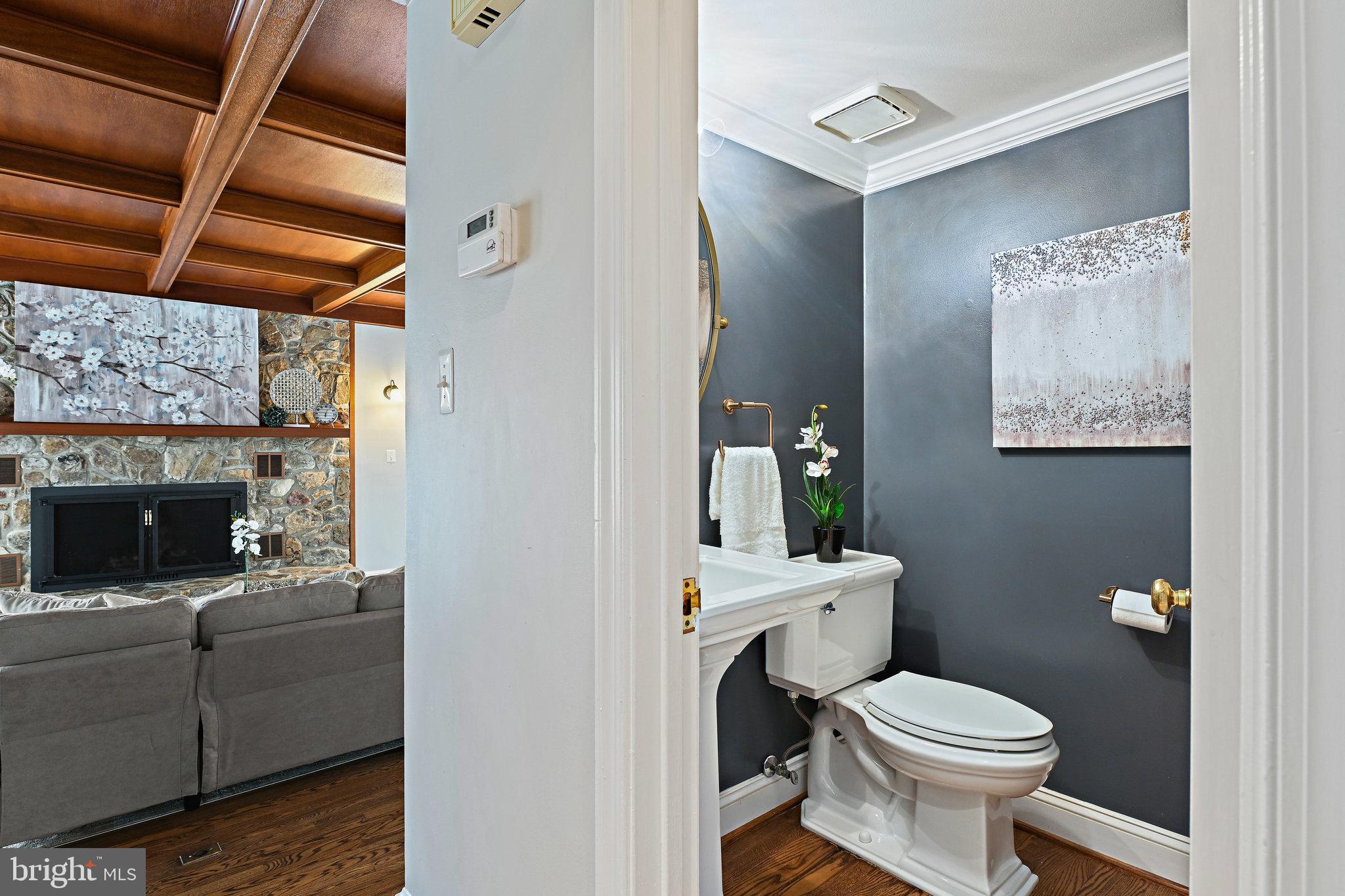 HIGHVIEW THREE - Residential