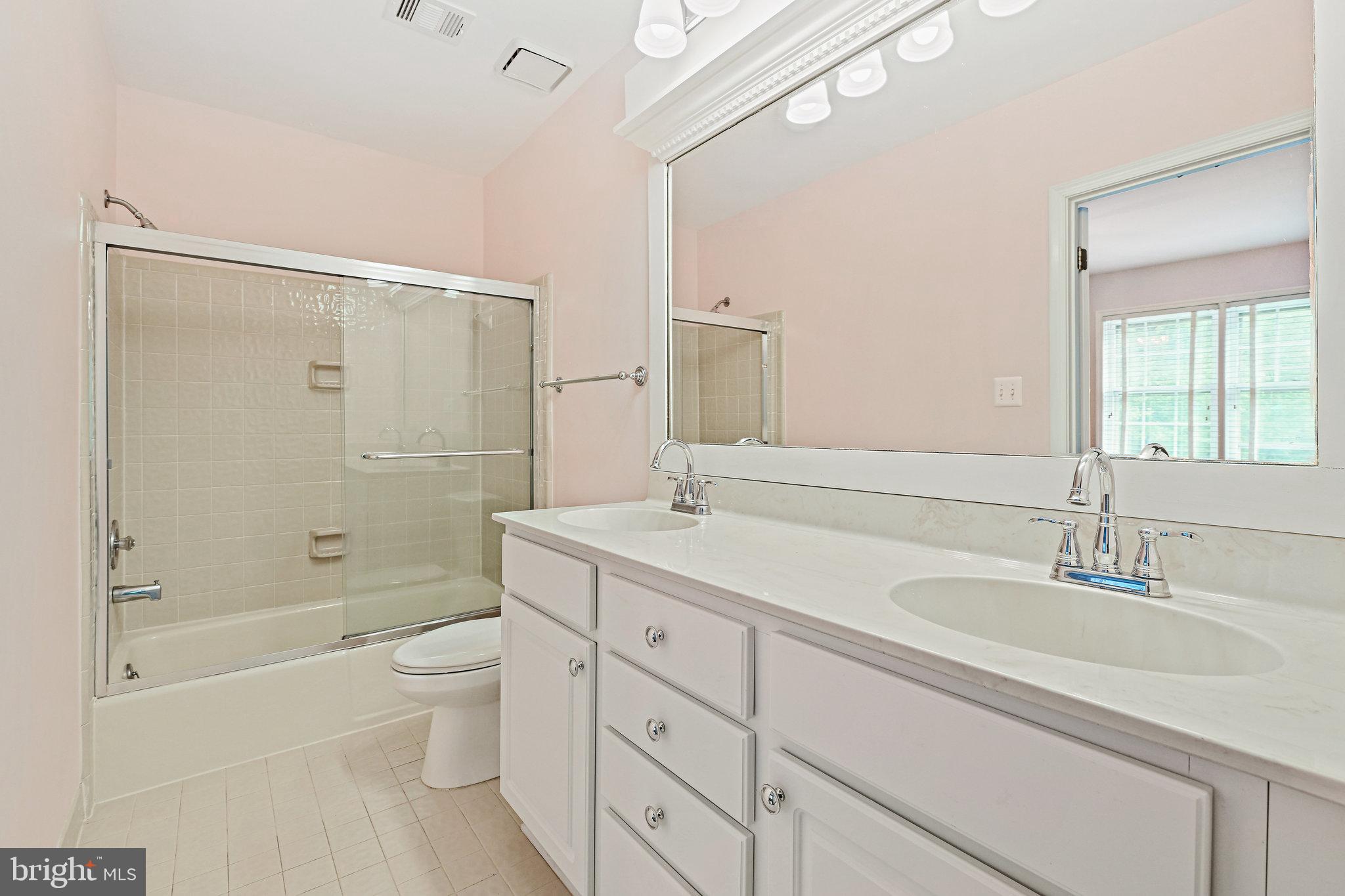 HIGHVIEW THREE - Residential