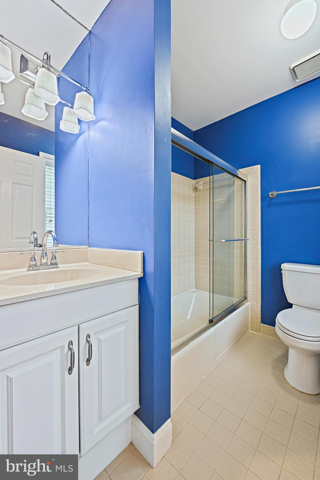 HIGHVIEW THREE - Residential