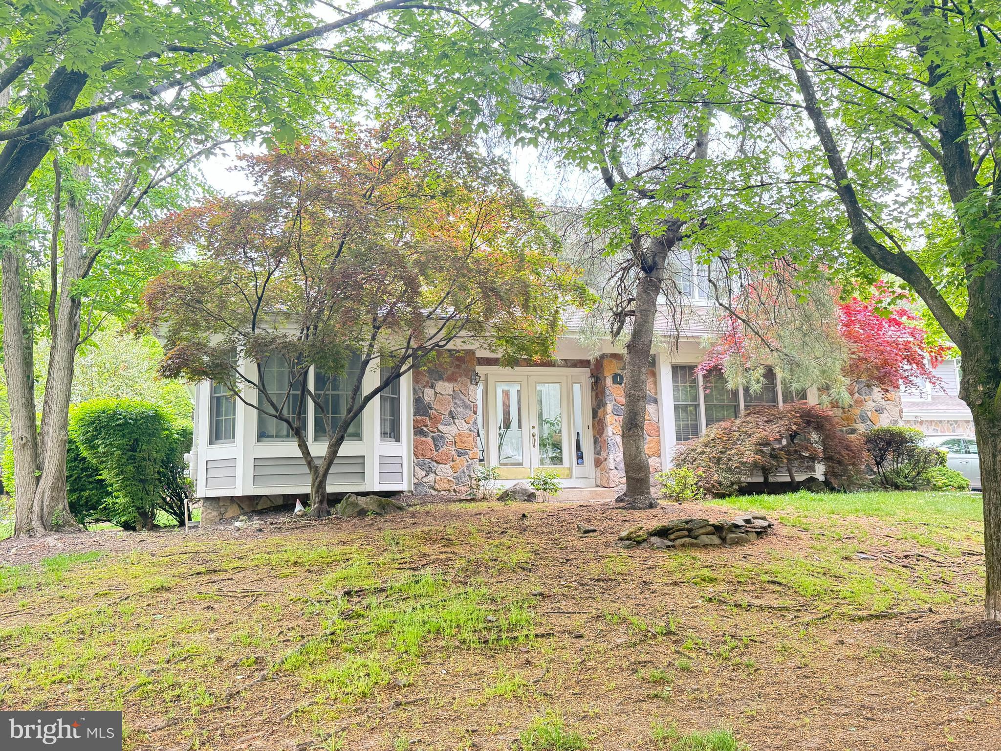 1 CRABAPPLE COURT