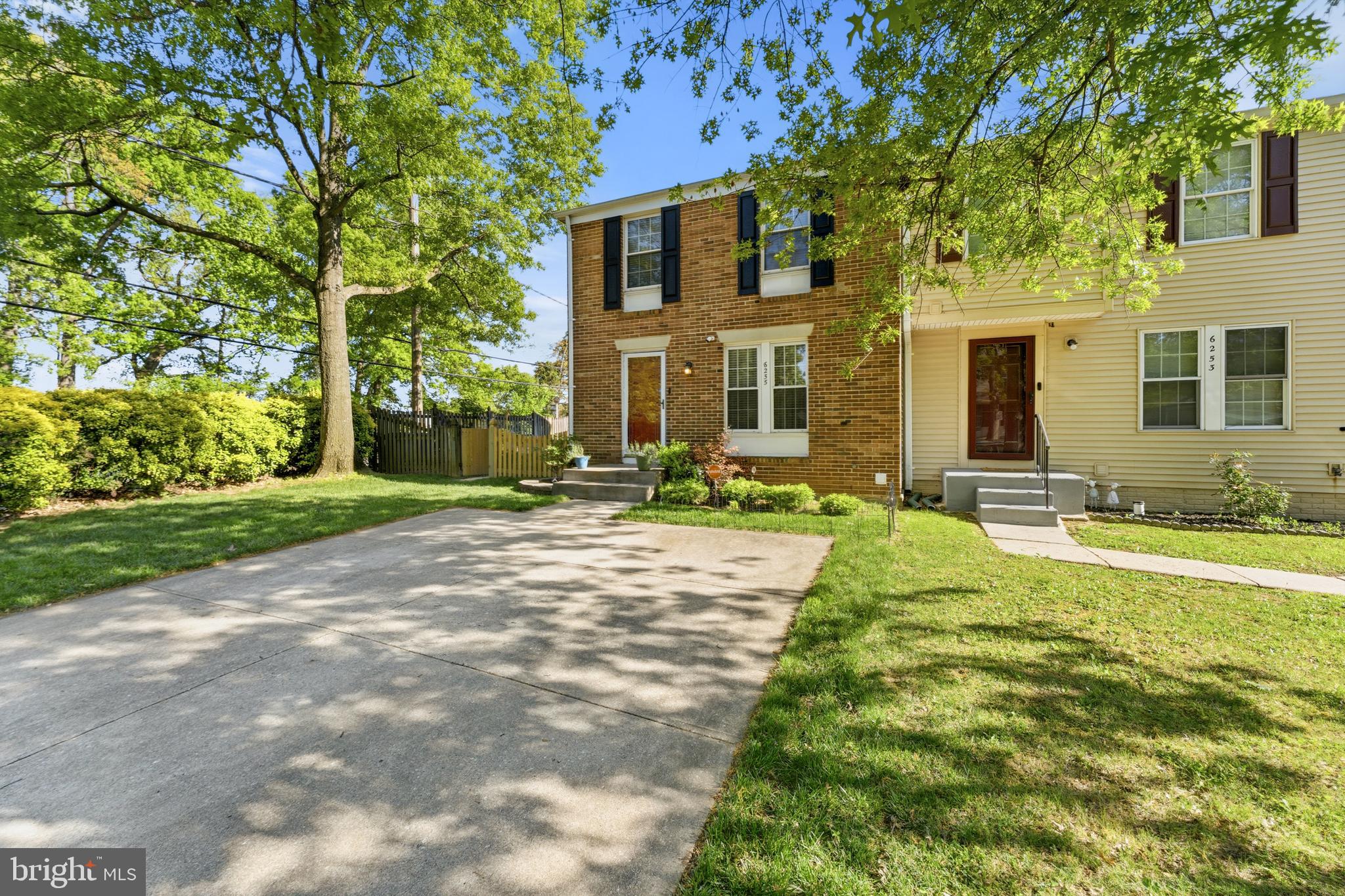 INDIAN CREEK VILLAGE - Residential