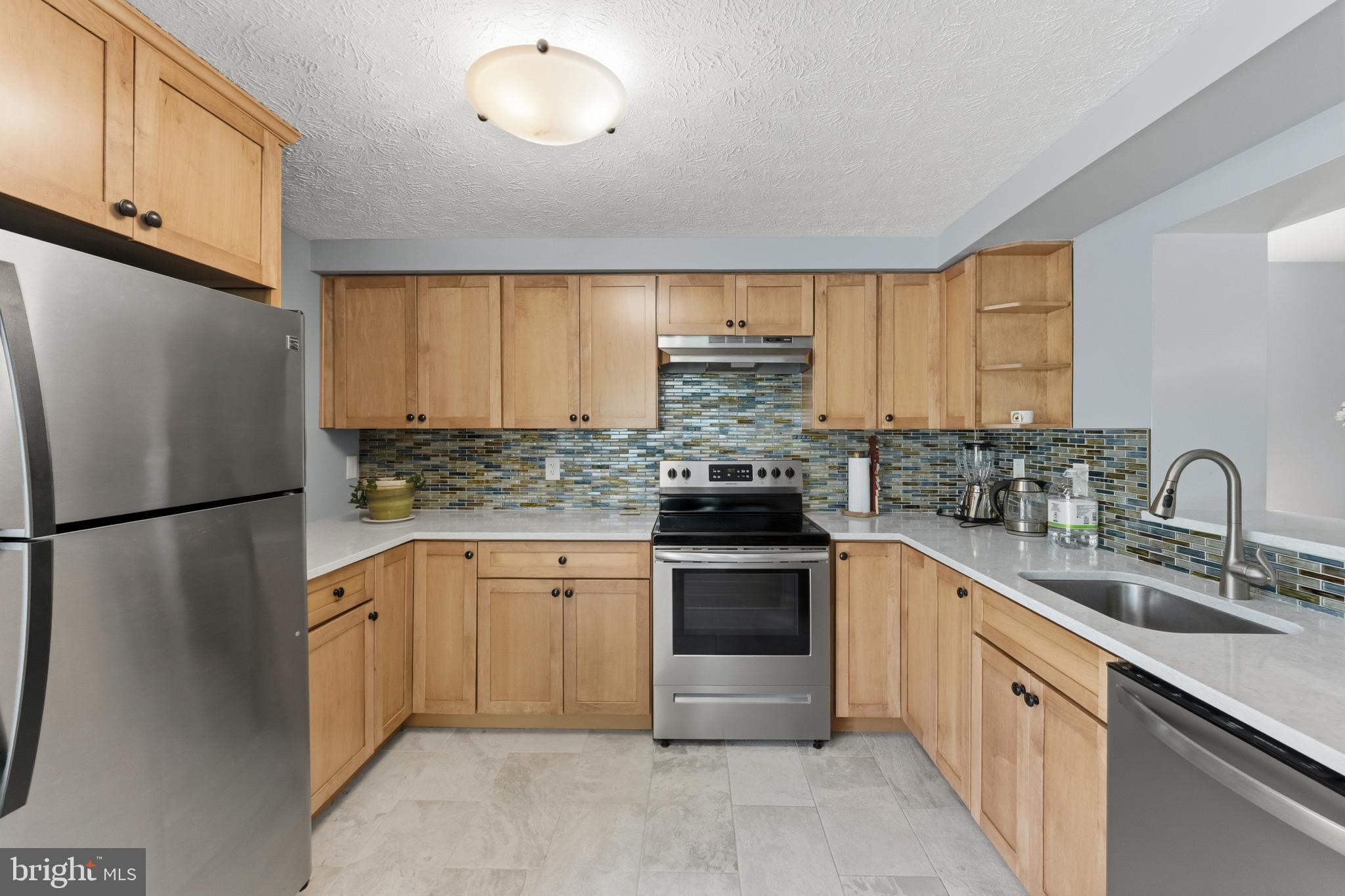 INDIAN CREEK VILLAGE - Residential