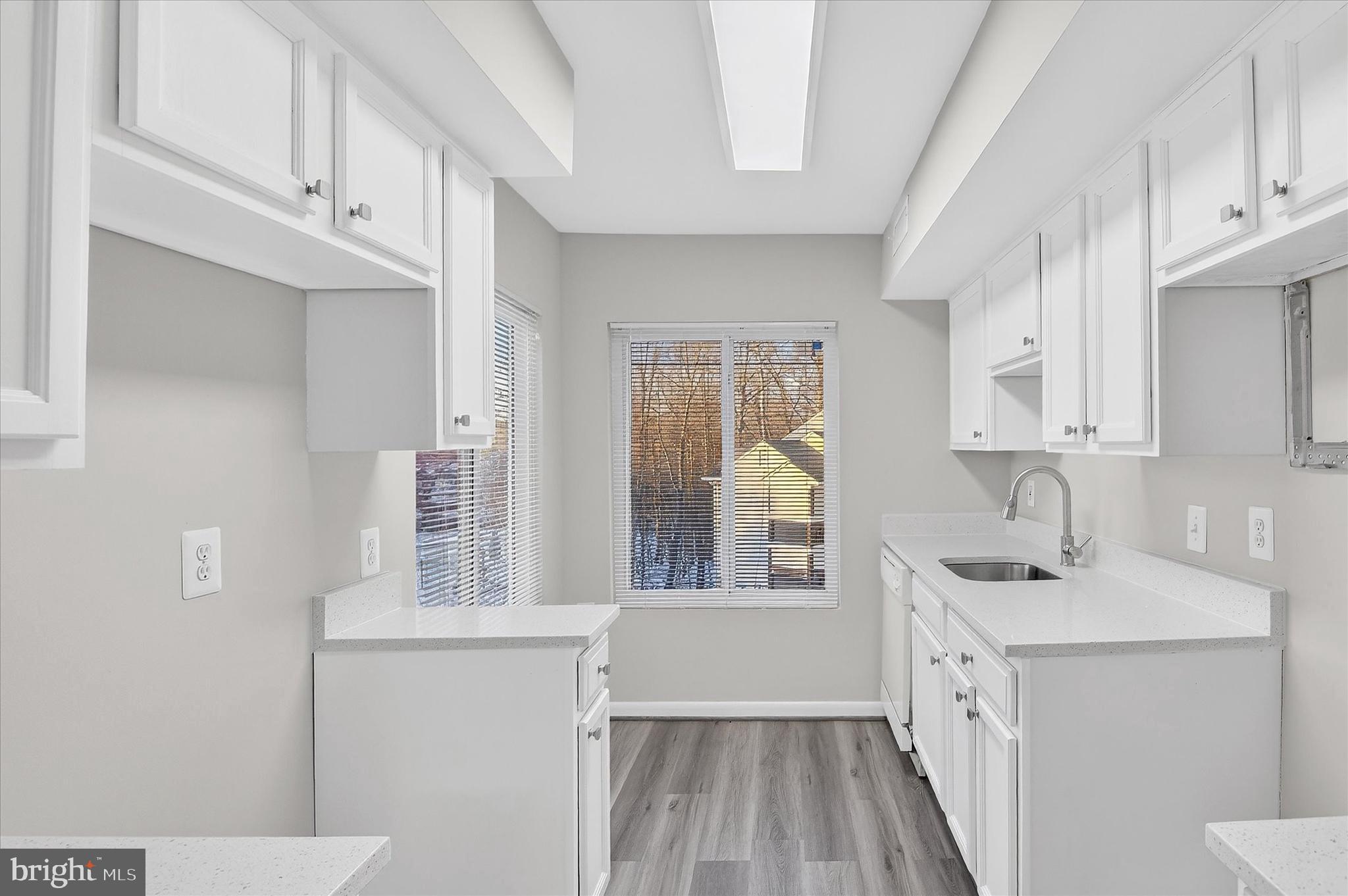 BURKE CENTRE STATION COMMONS - Residential