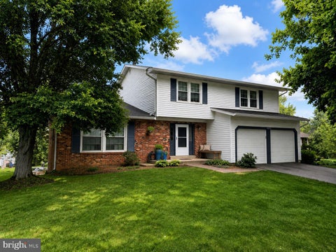 Homes For Sale - 9825 Wolcott Drive<br/> BURKE, VA 22015