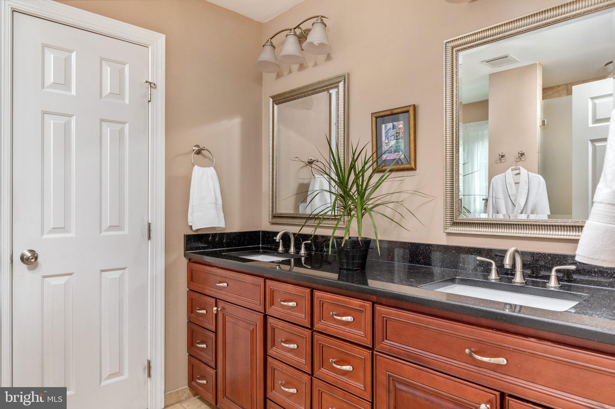 ASHBURN FARM - Residential