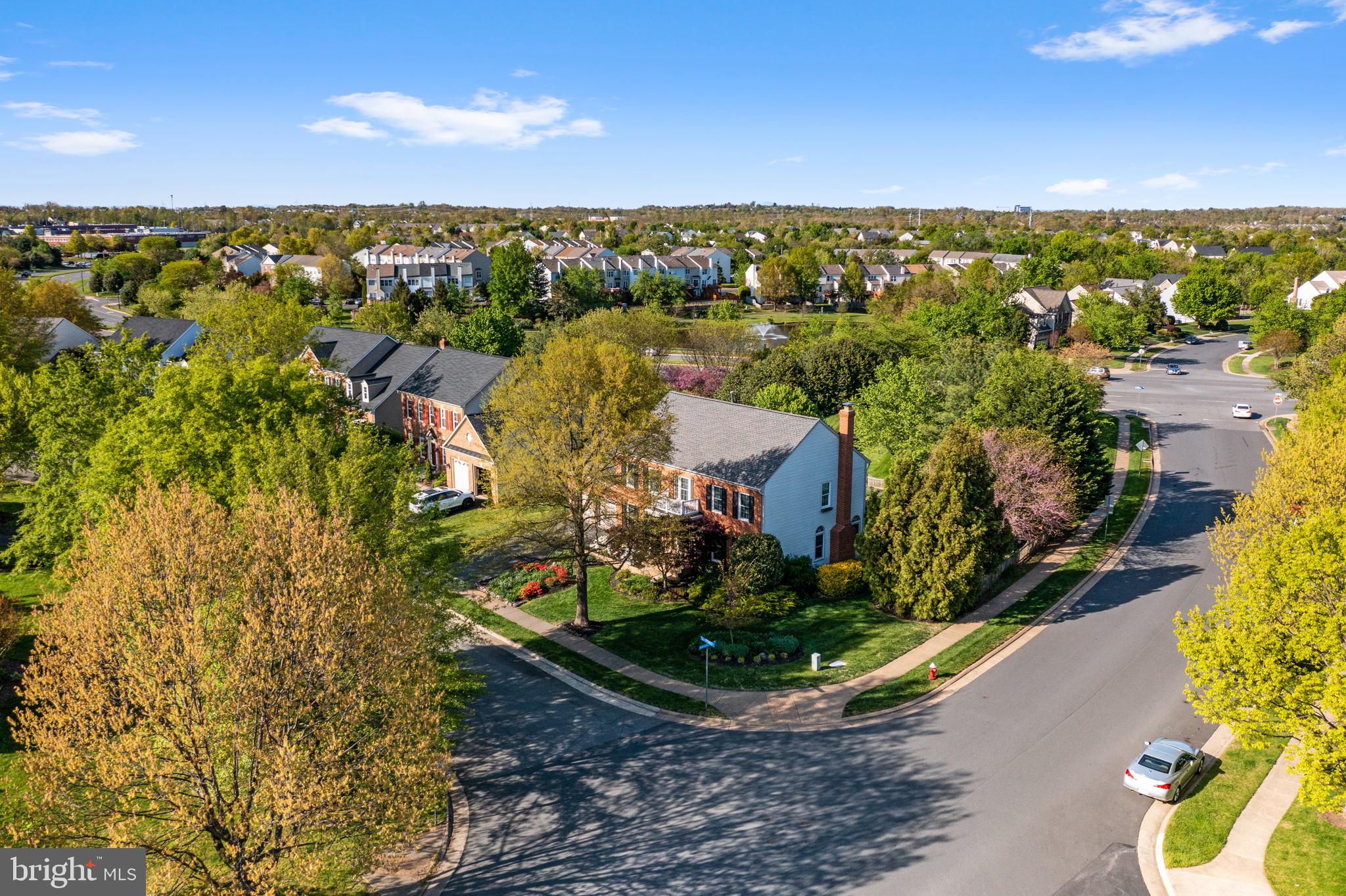 ASHBURN FARM - Residential