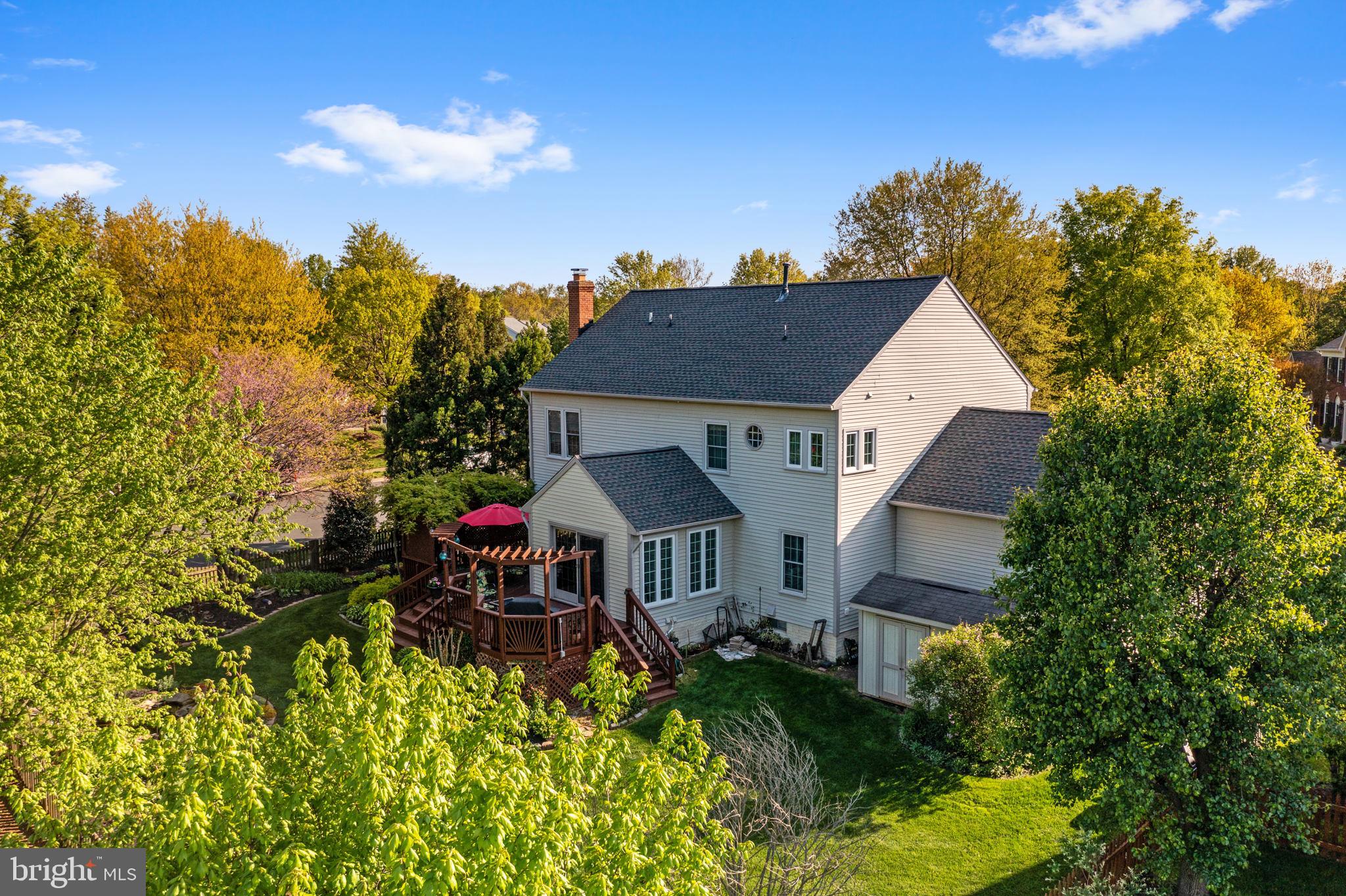 ASHBURN FARM - Residential