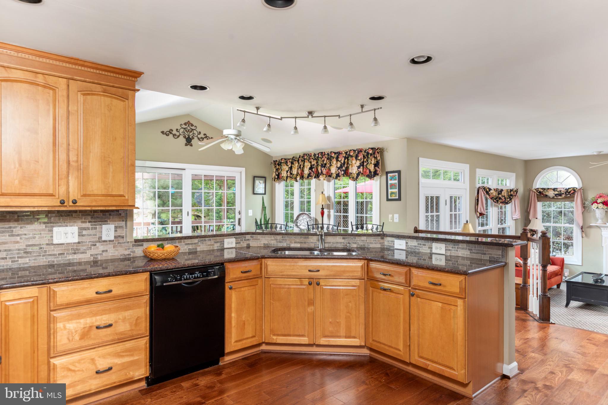 ASHBURN FARM - Residential