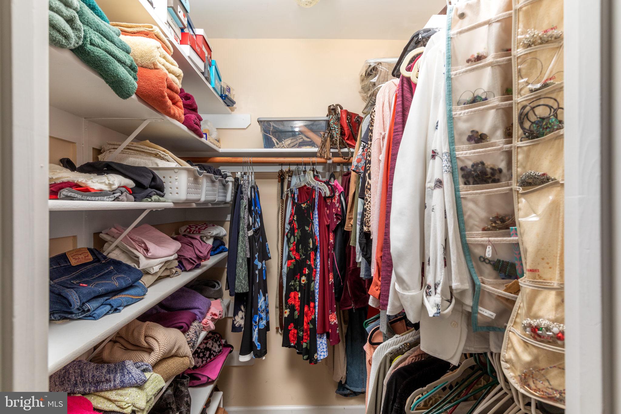 ASHBURN FARM - Residential